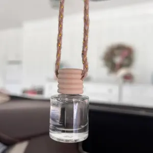 Tobacco   Bay Leaf Hanging Car Freshener Diffuser  Earthy Luxe Aroma